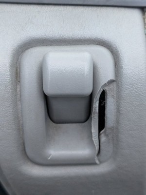broken_thingy.jpg
